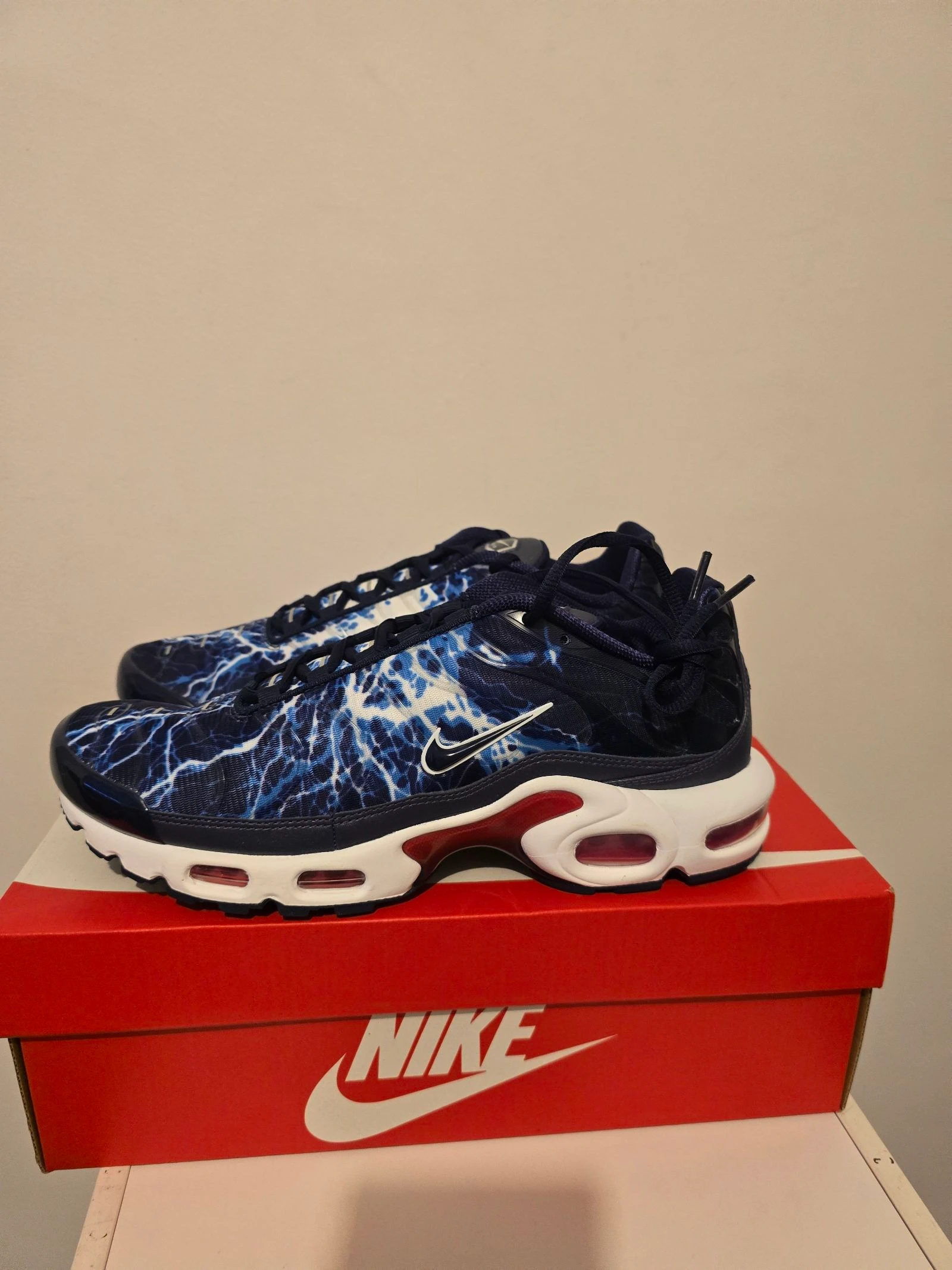 Baskets air max plus éclair taille 43